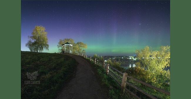 Элвис Антсон Фотограф. Золотая осень в Плёсе. Небесные изумруды октябрьских ночей.